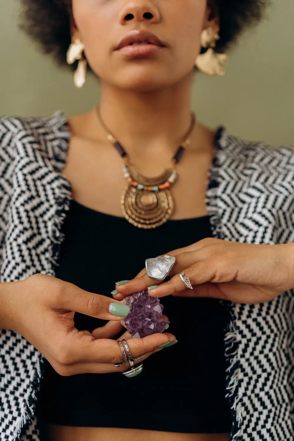 Unique Ways to Wear Jewelry