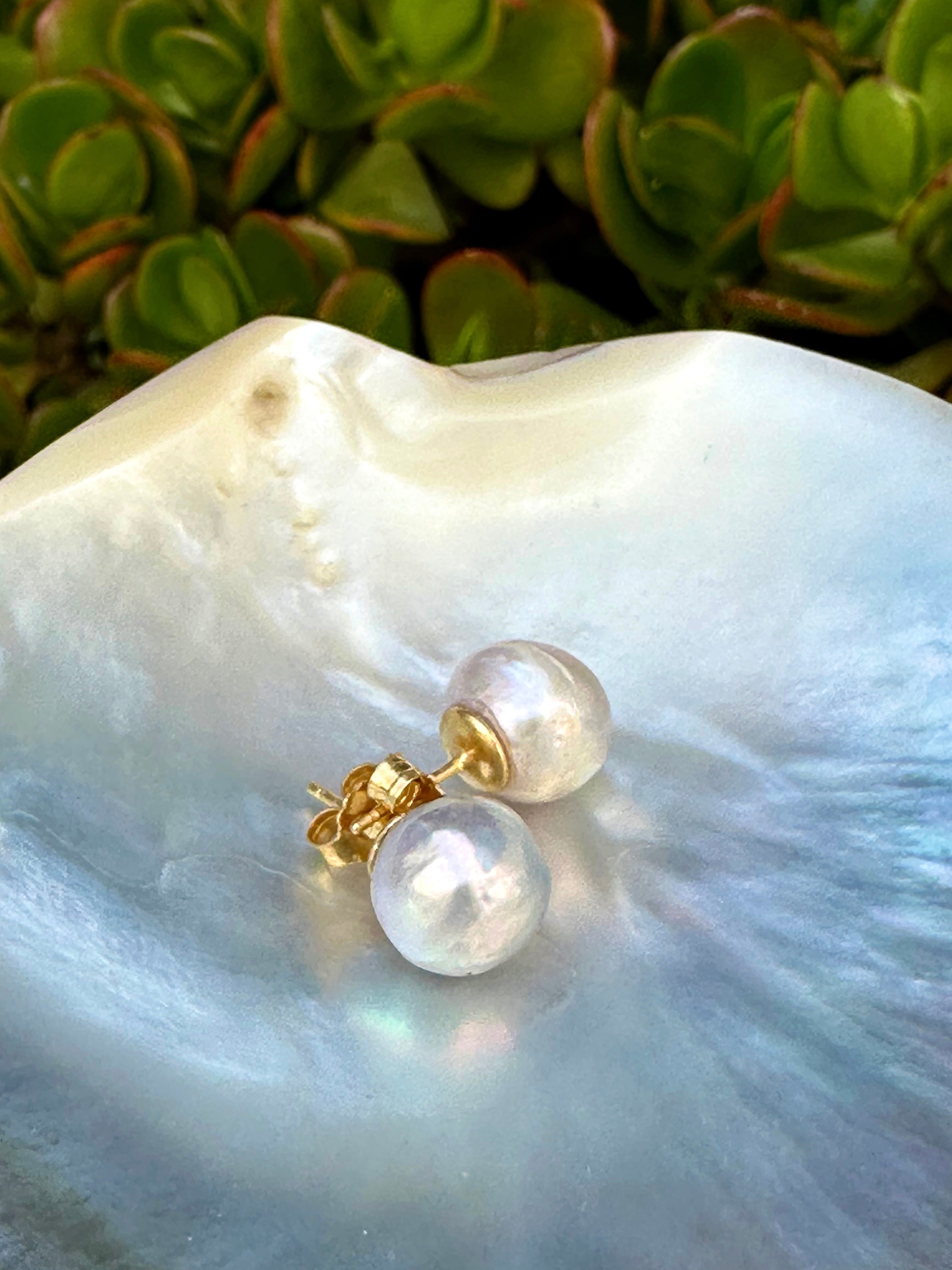 Edison Wrinkled Pearl Stud Earrings