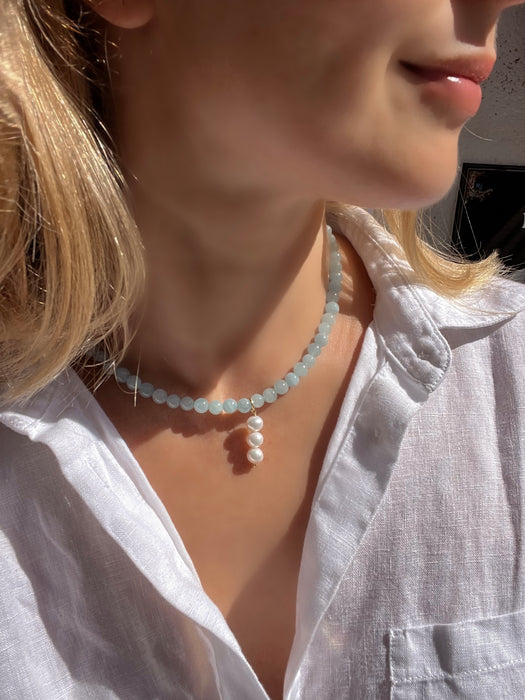 Aquamarine Beaded Choker With Pearl Pendant