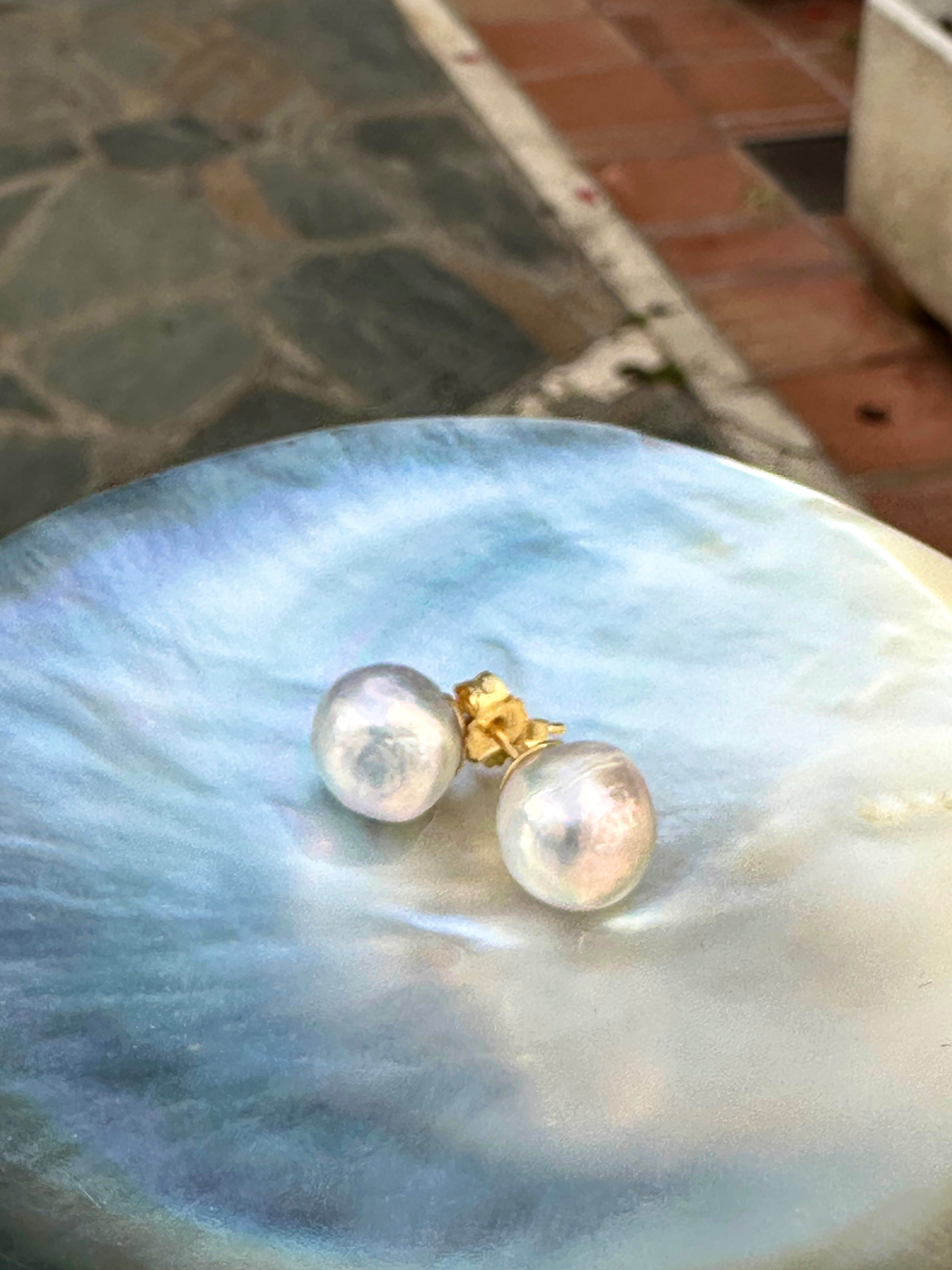 Edison Wrinkled Pearl Stud Earrings