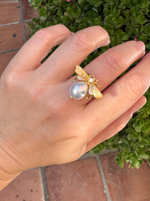 Bee Pearl Ring