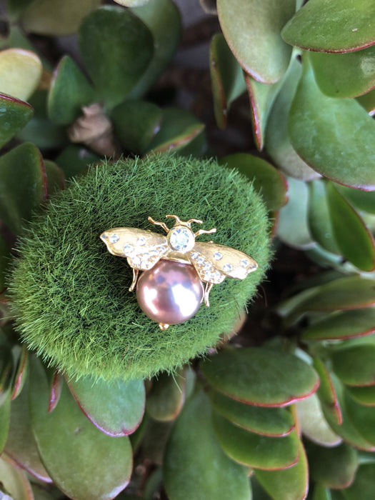 Pearl Bee Brooch