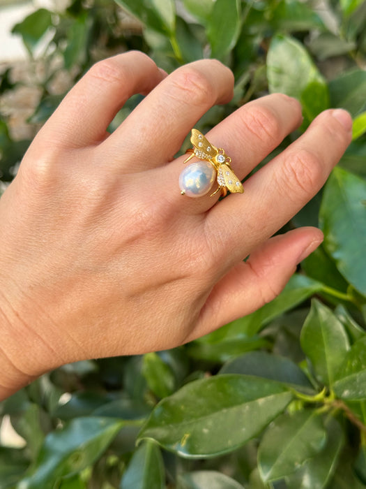 Bee Pearl Ring