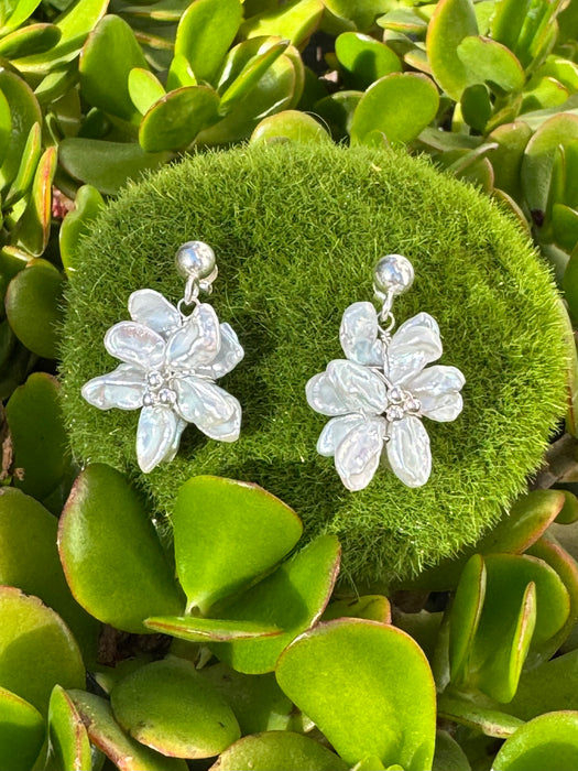 Keshi Pearl Flowers Silver Earrings