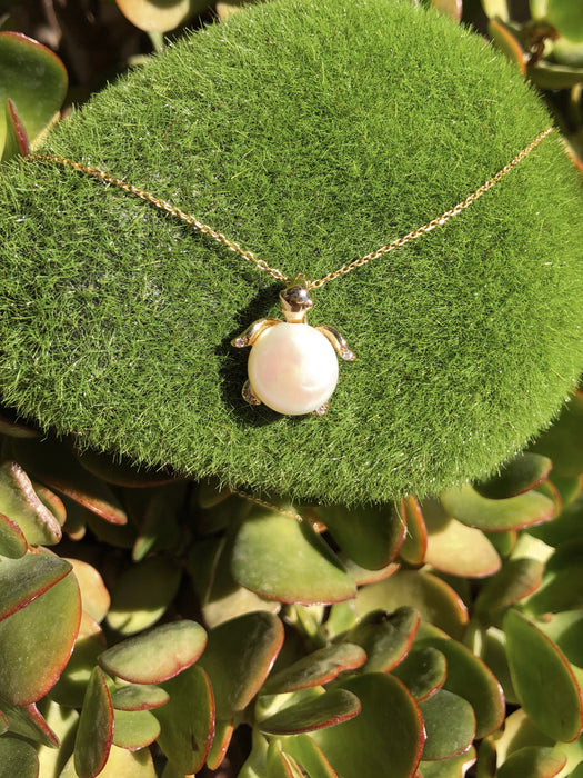 Pearl Sea Turtle Pendant Necklace