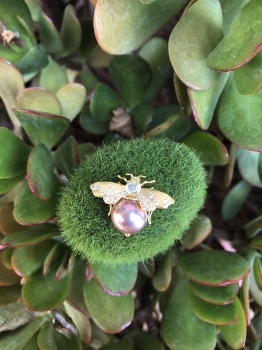 Pearl Bee Brooch