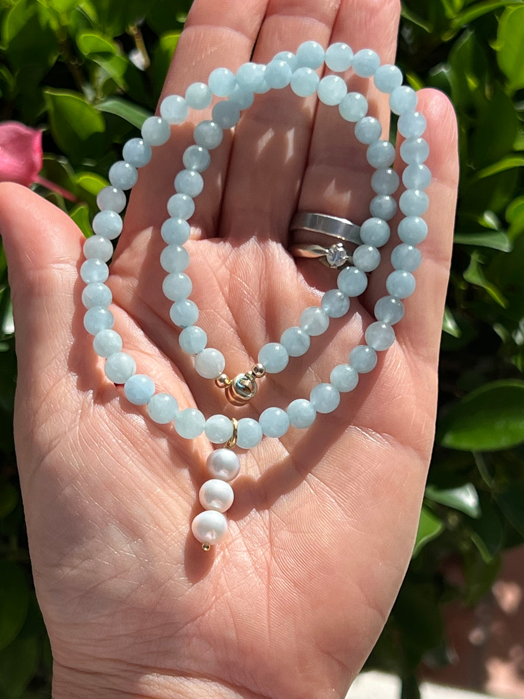 Aquamarine Beaded Choker With Pearl Pendant