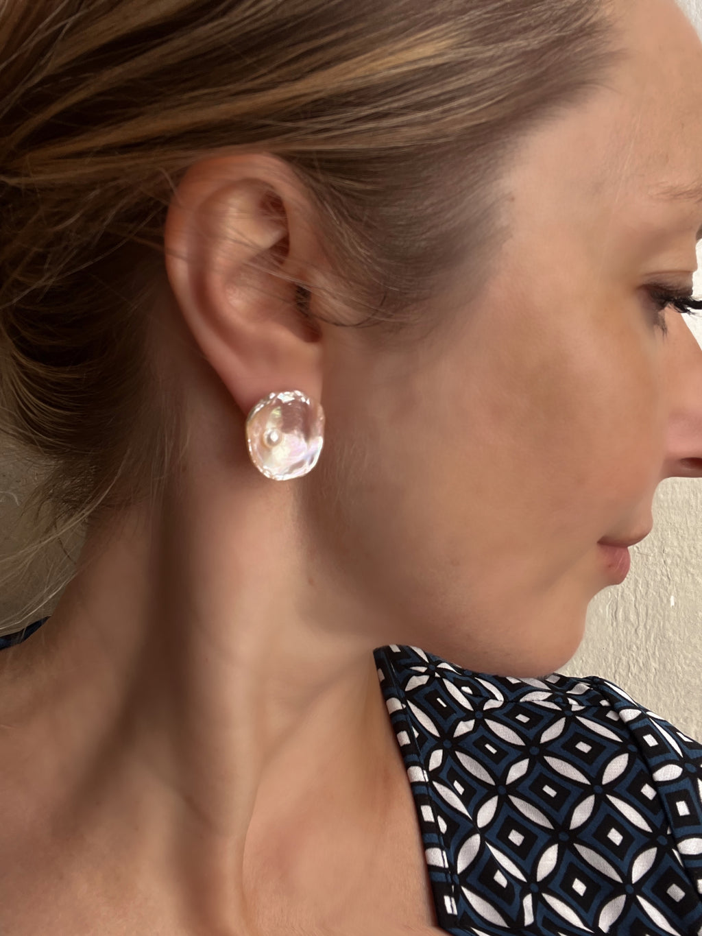 Pink Keshi Pearl Stud Earrings “Peoni”