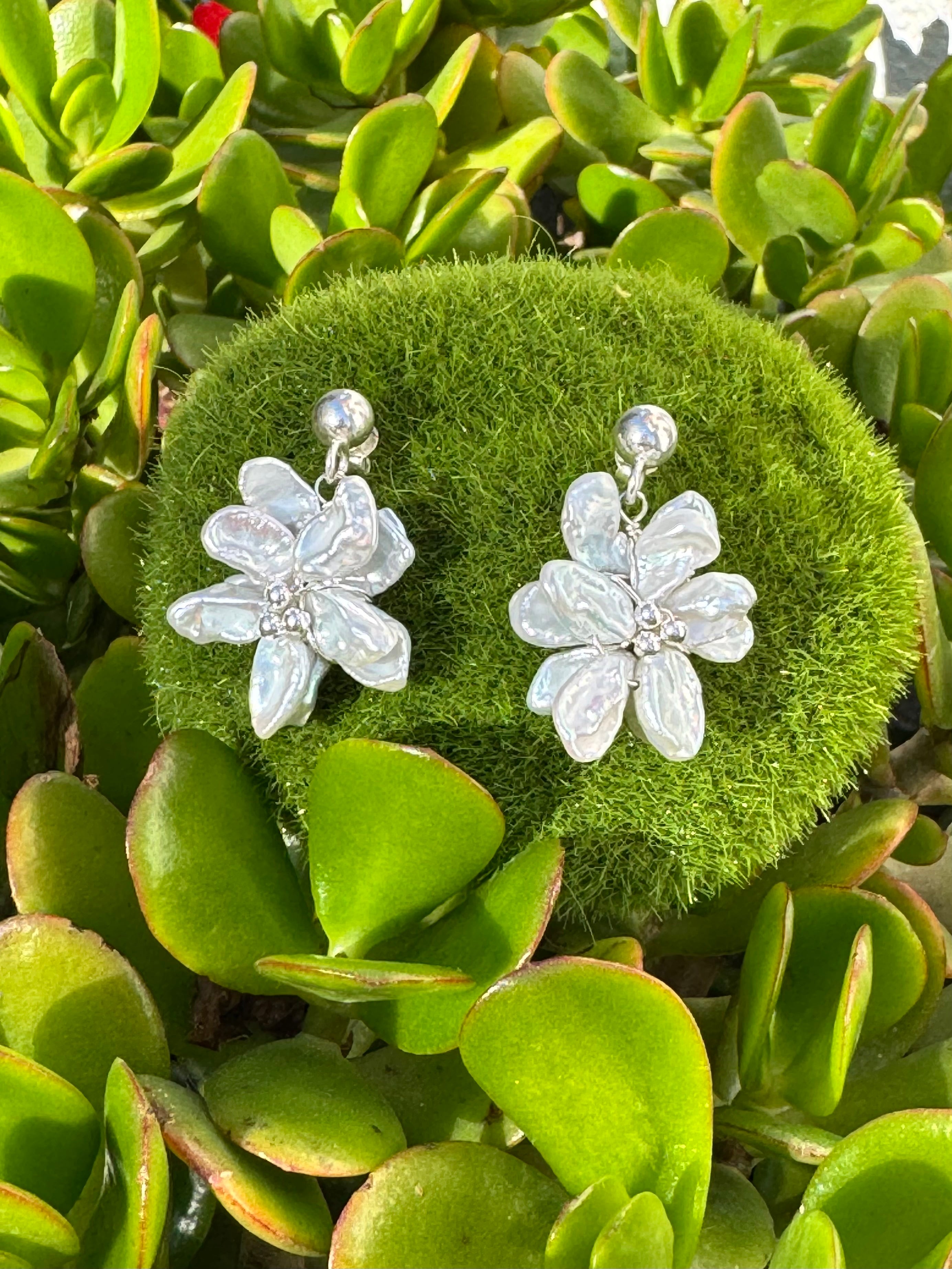 Keshi Pearl Flowers Silver Earrings “Ocean Bloom”