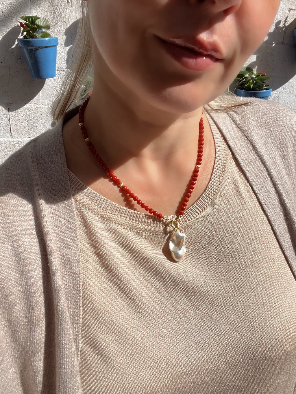 Red Mediterranean Coral Necklace in Solid 18k Gold