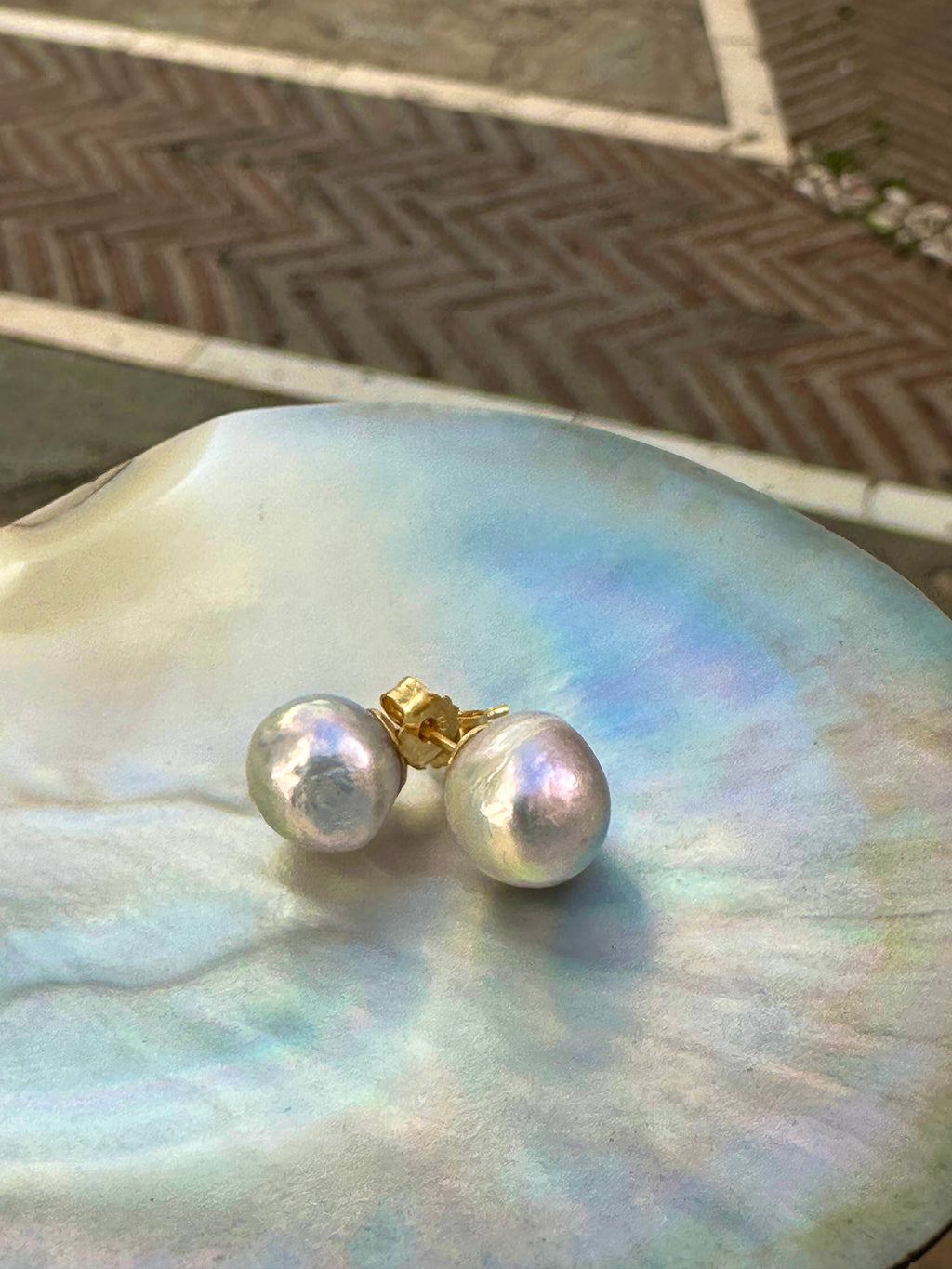 Edison Wrinkled Pearl Stud Earrings