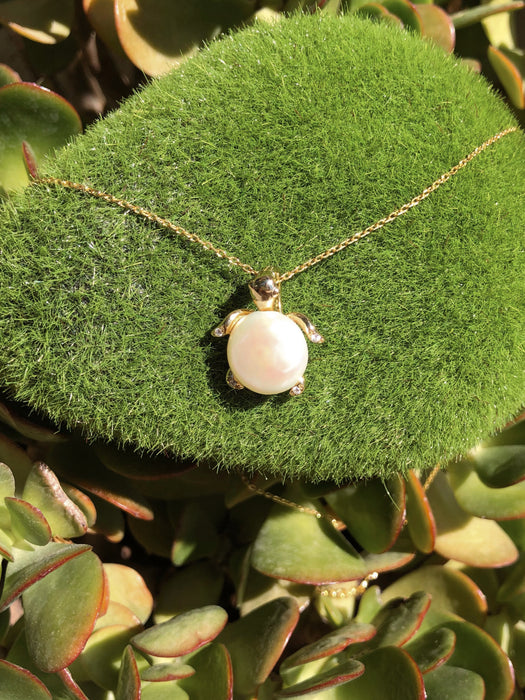 Pearl Sea Turtle Pendant Necklace