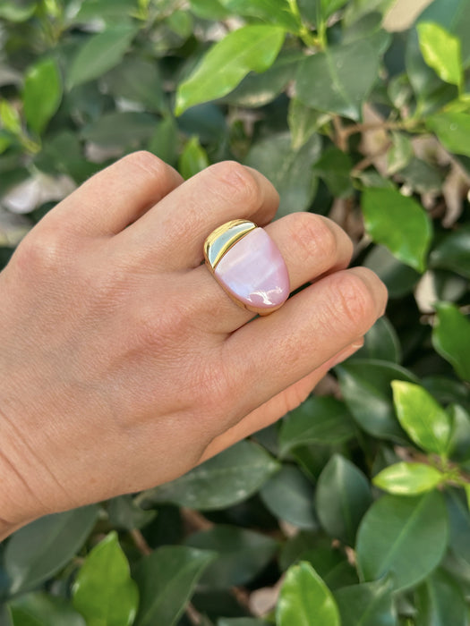 Pink Mother of Pearl Oval Ring