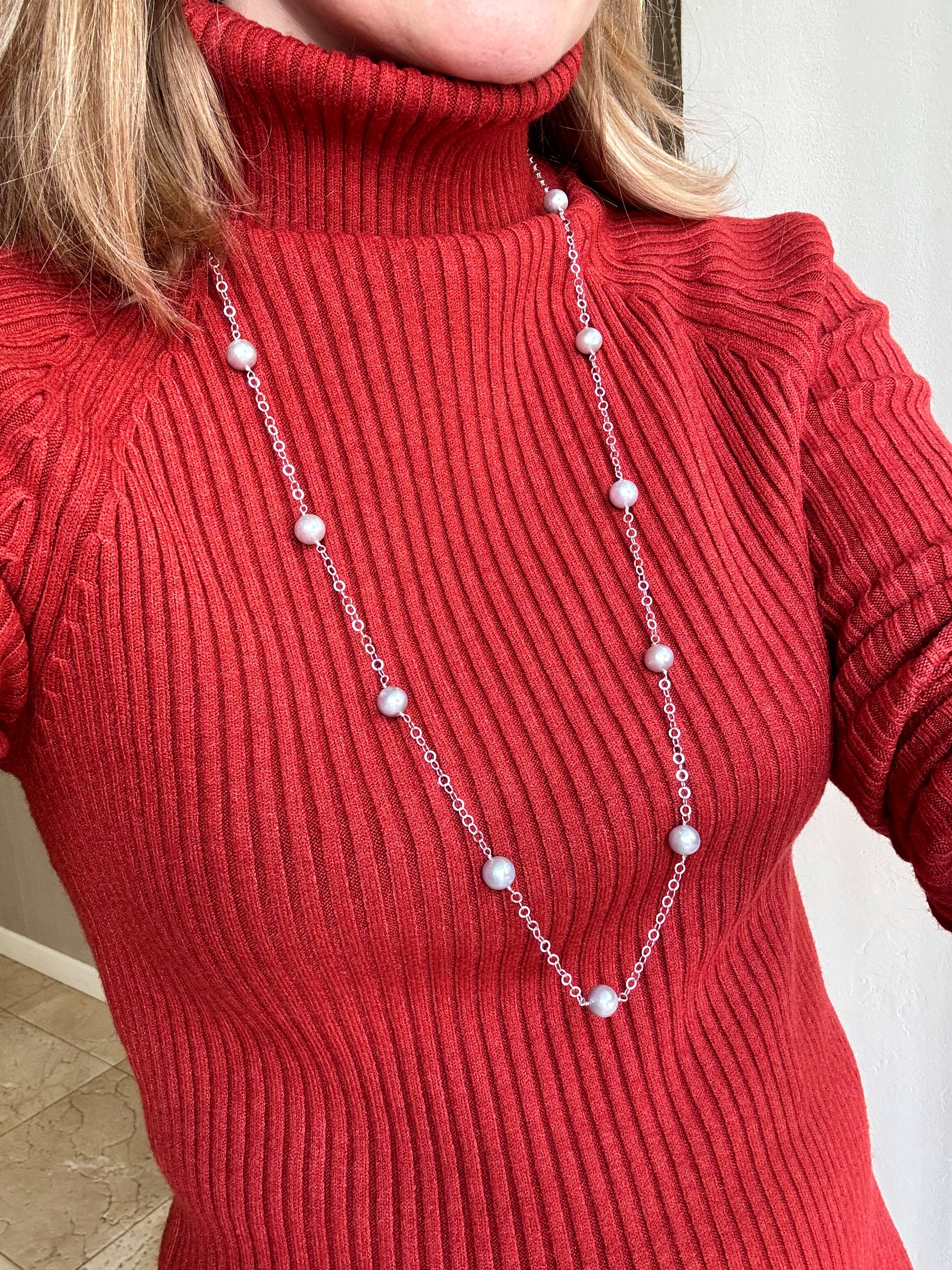 Long Silver Chain With Round Grey Pearls