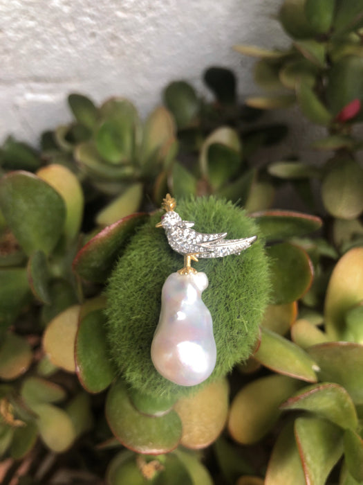 Parrot on Baroque Pearl Brooch