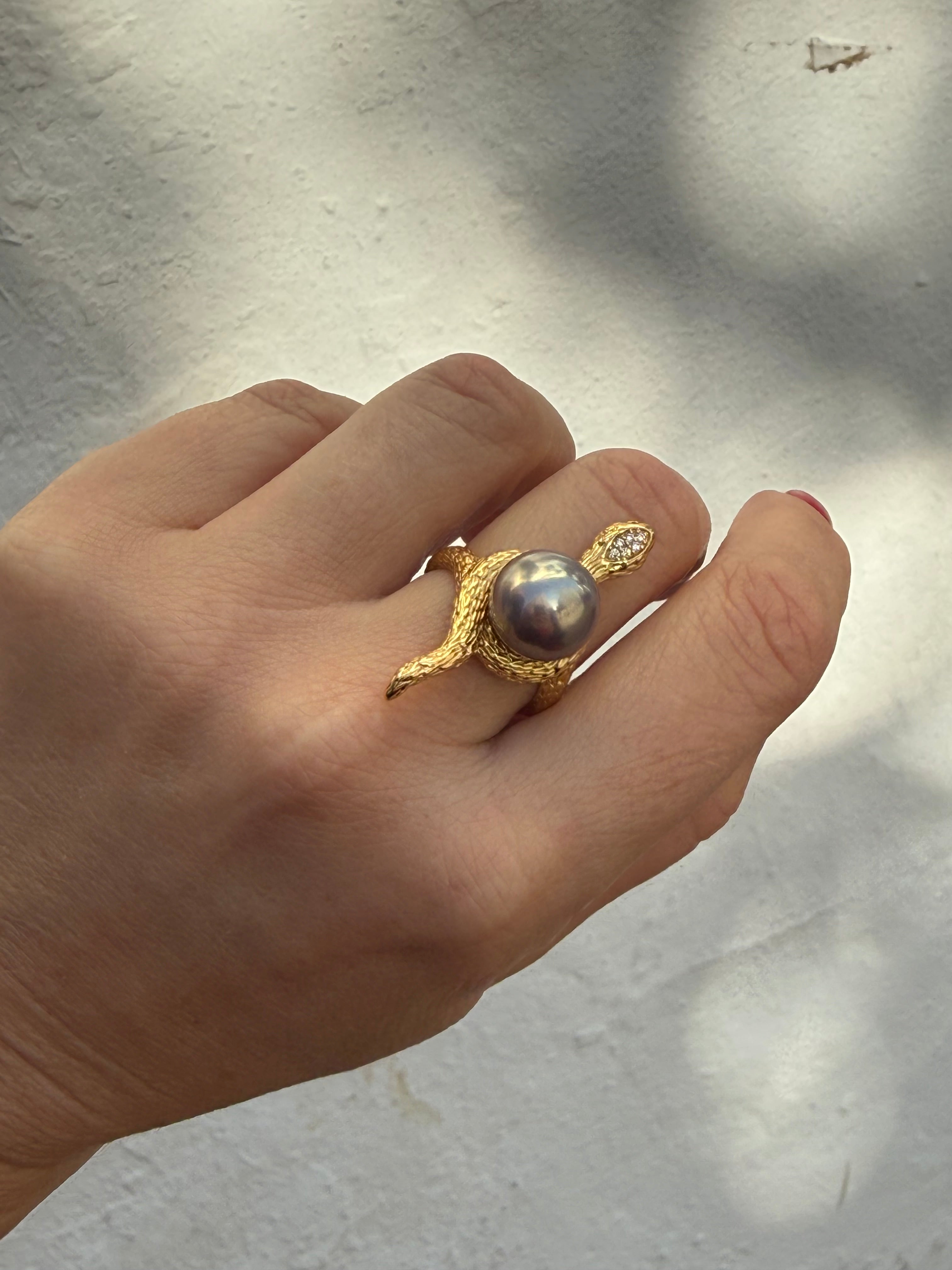 Snake Pearl Ring “Costa Noir”