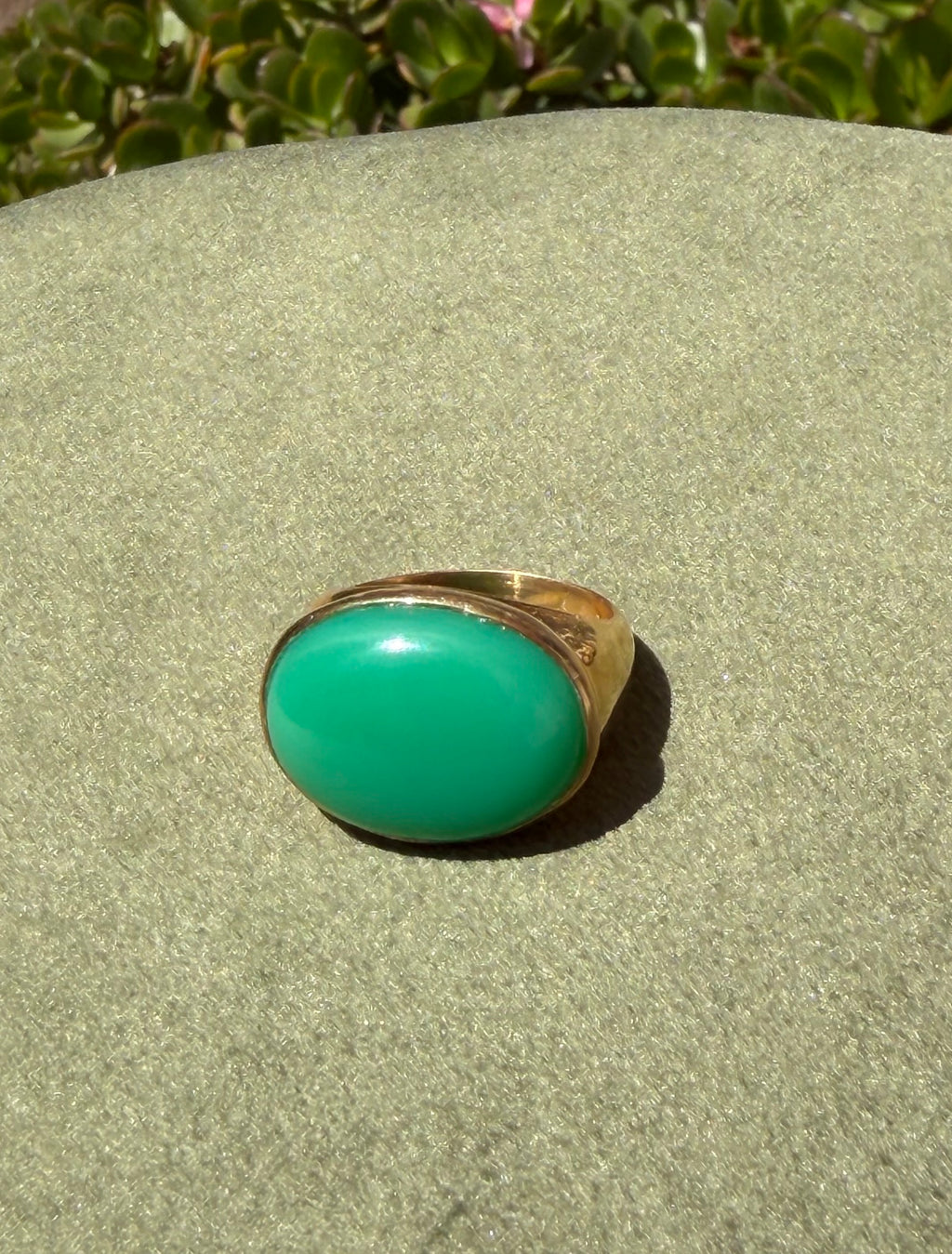 Vibrant Chrysoprase Cabochon Ring — Gold-Plated Sterling Silver