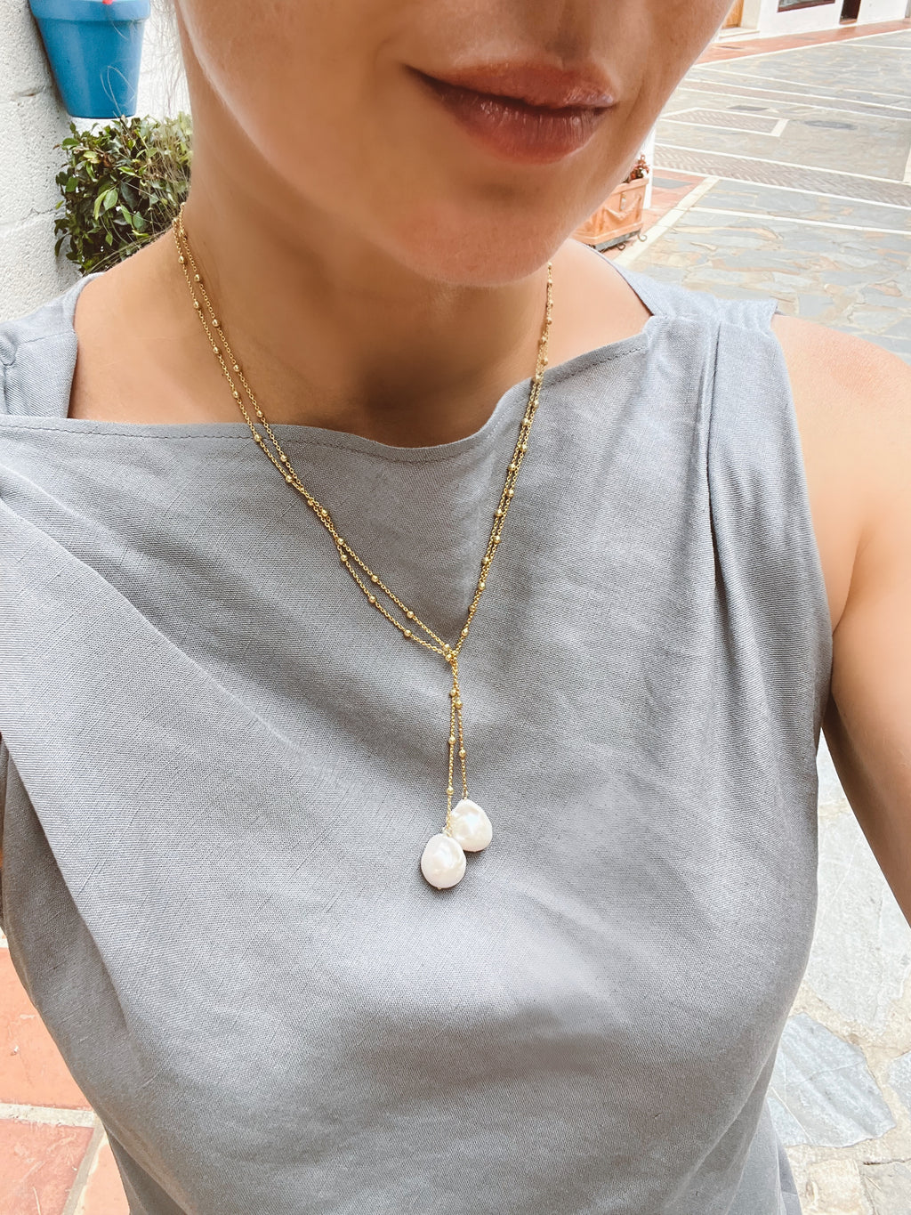 Lariat Necklace With Two Baroque Pearls