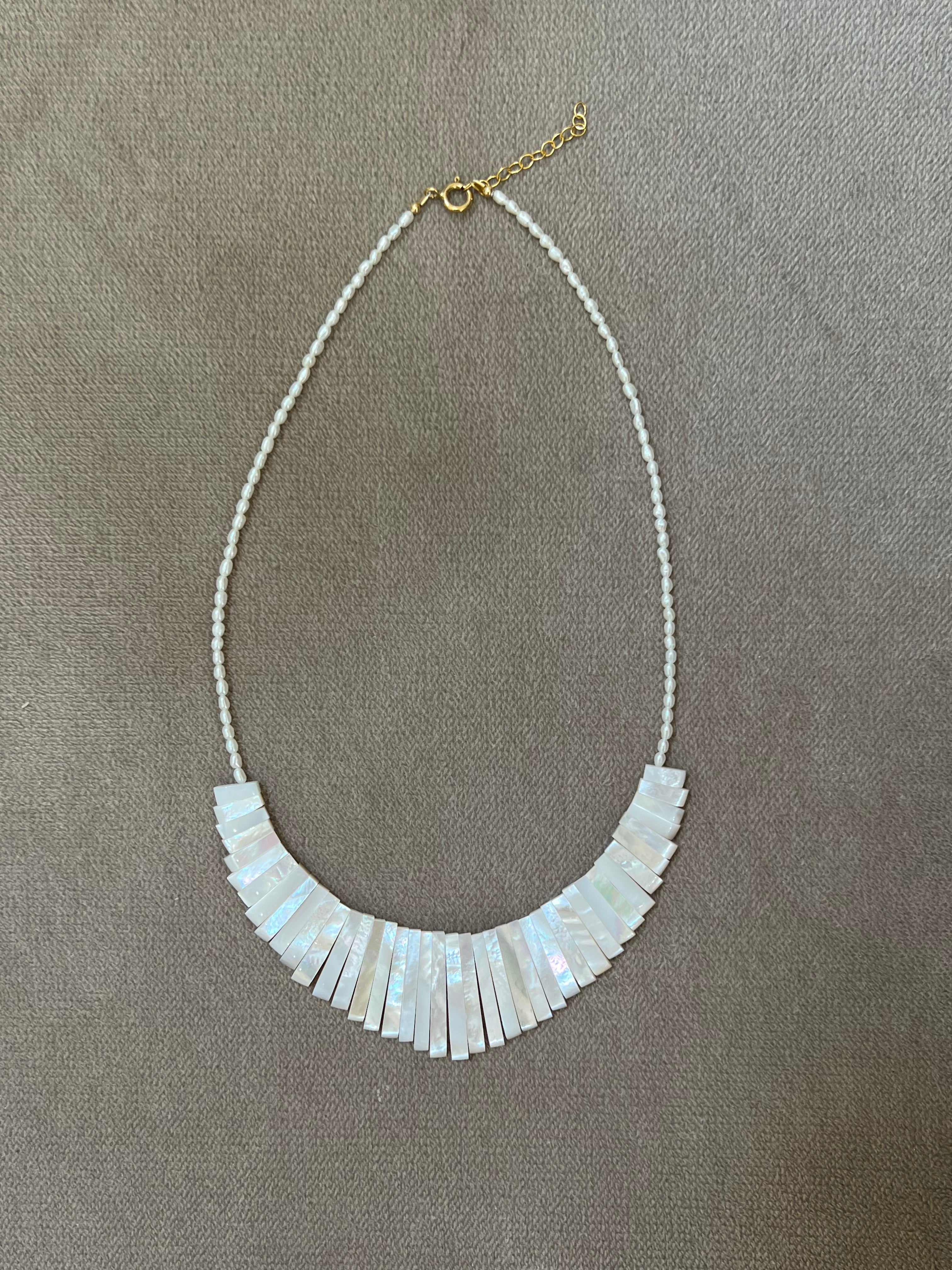 Mother of pearl Necklace Ariel