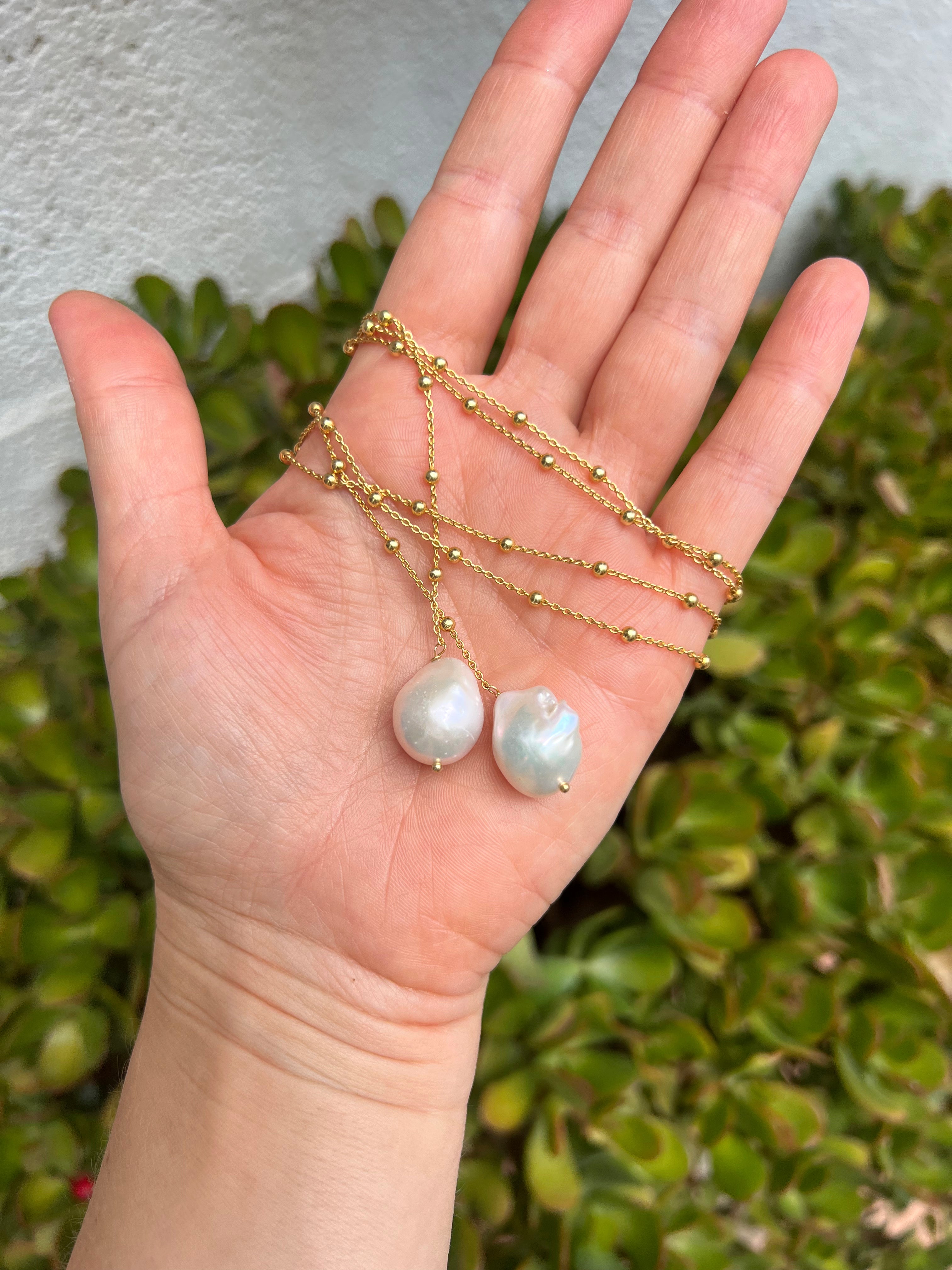 Lariat Necklace With Two Baroque Pearls