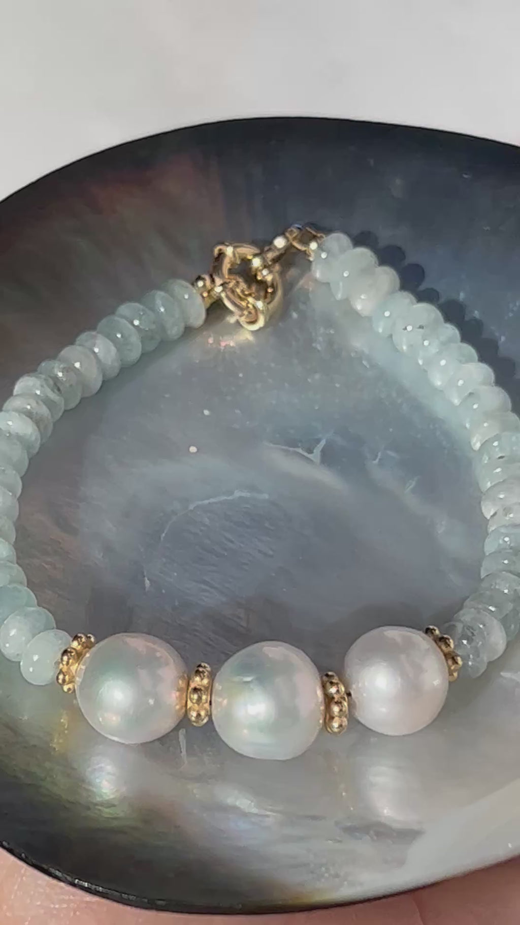 Aquamarine and Pearl Bracelet “Blue Lagoon”