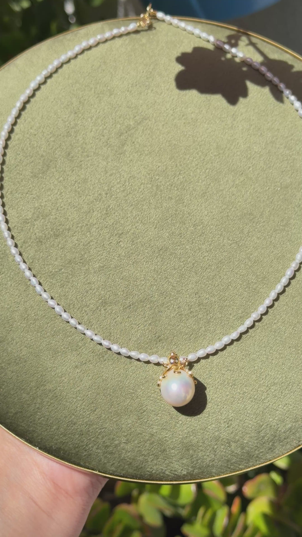 Pearl Necklace “Pulpo”