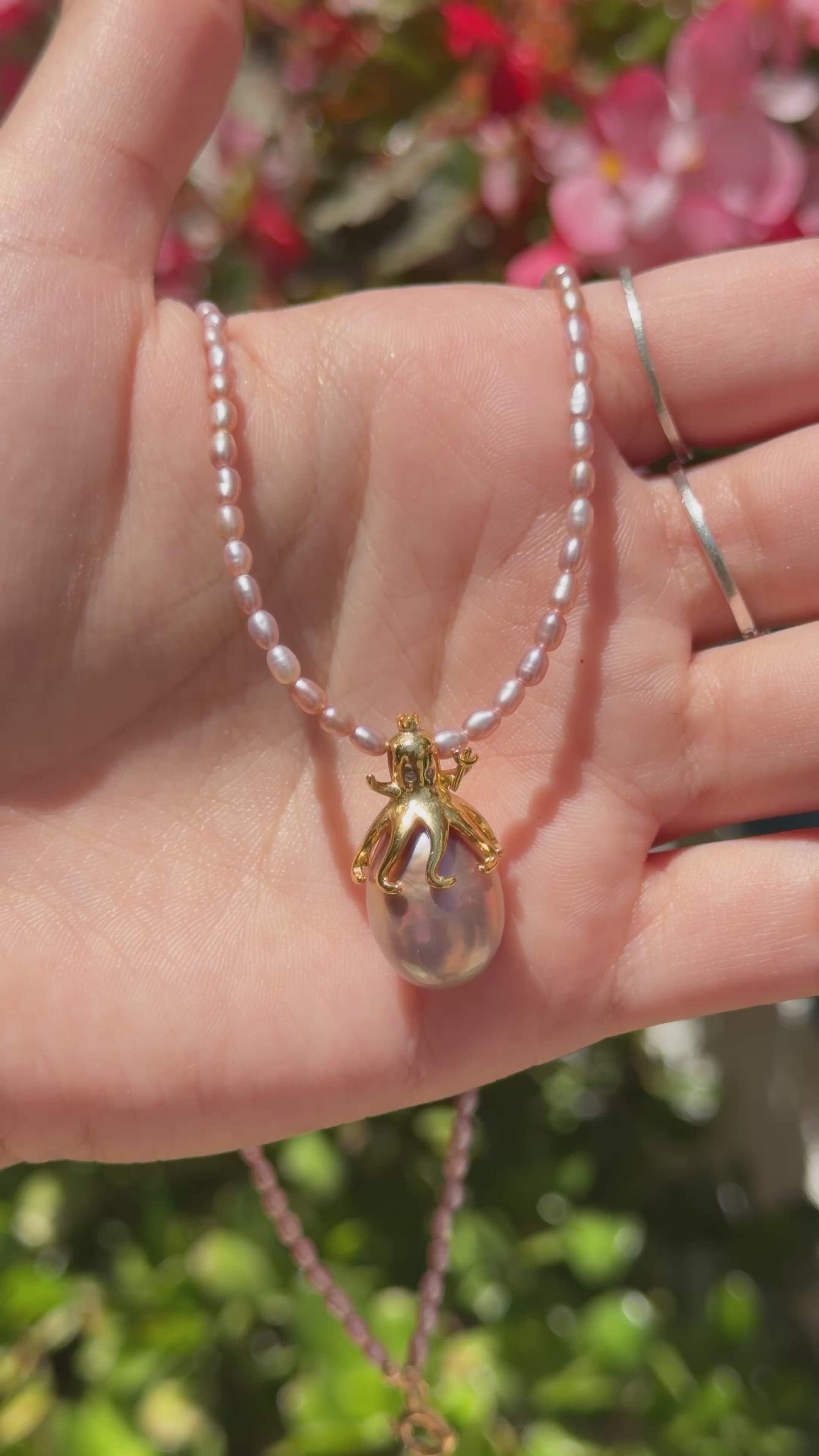 Pearl Necklace “Pulpo”