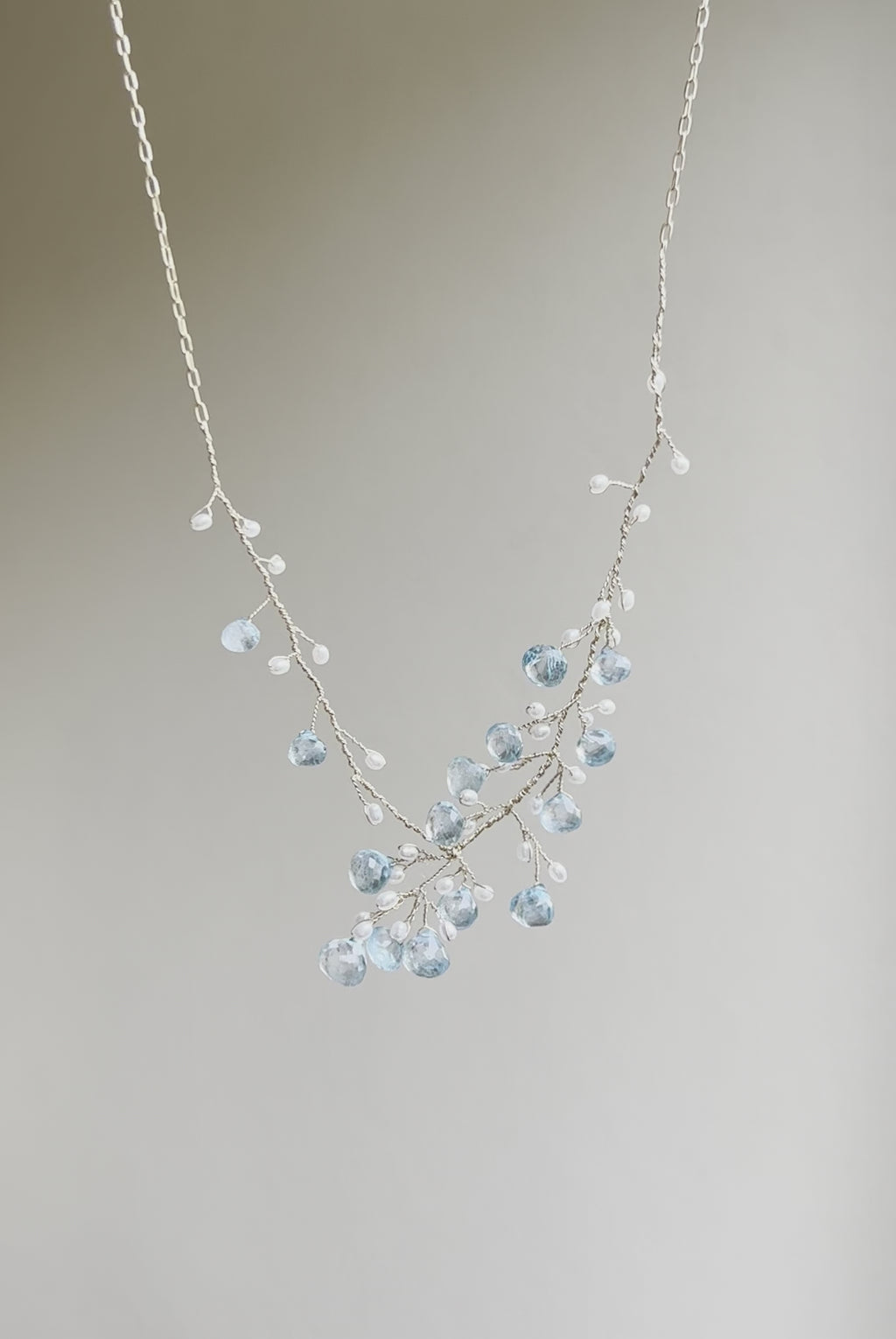 Topaz and pearl branch necklace