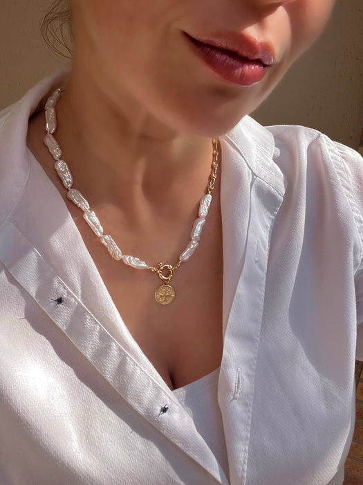 Biwa Pearl Necklace "Monica"