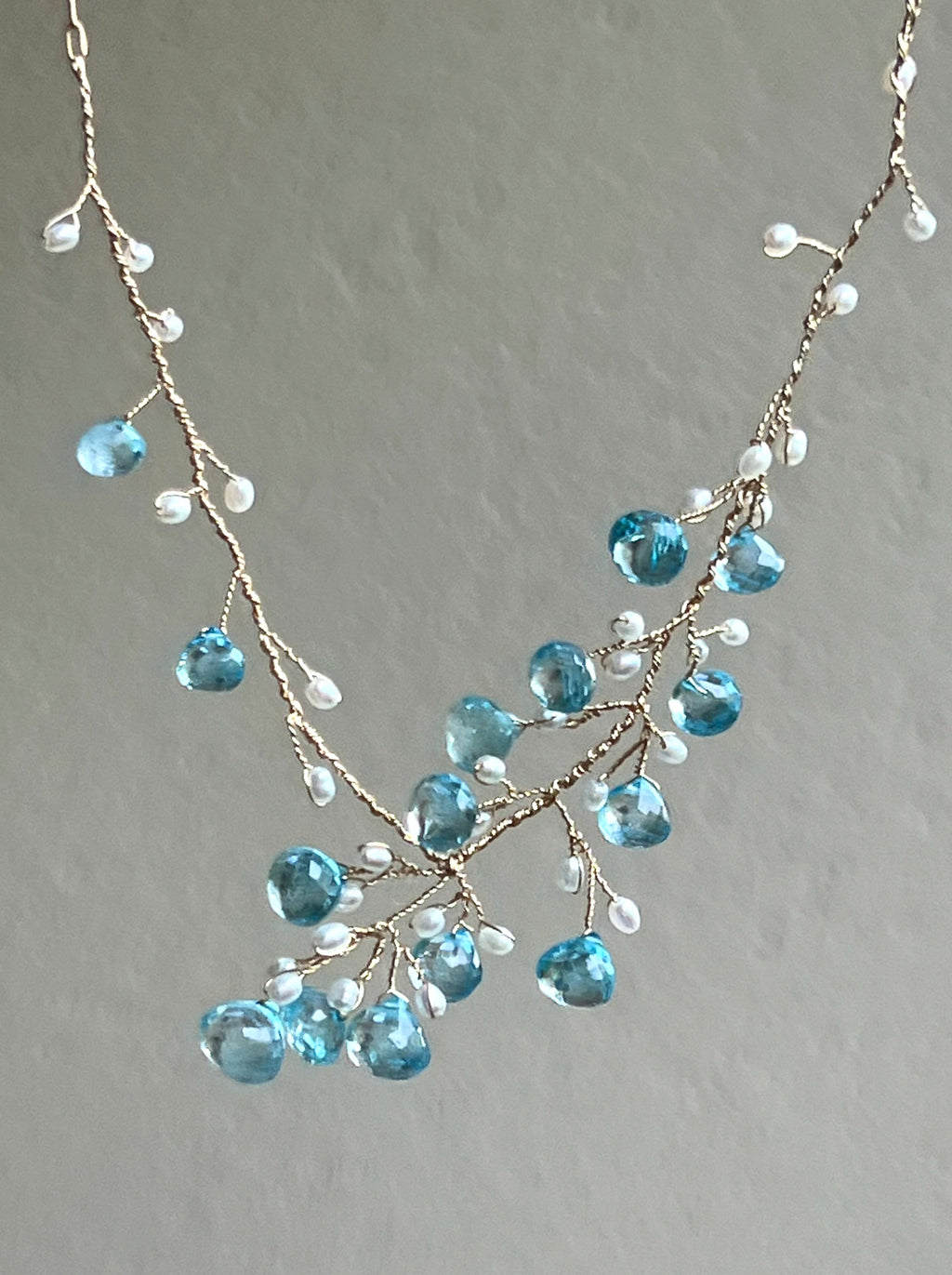 Topaz and pearl branch necklace