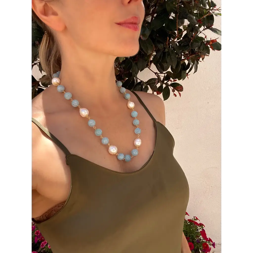Aquamarine and fresh water pearls classic necklace gold