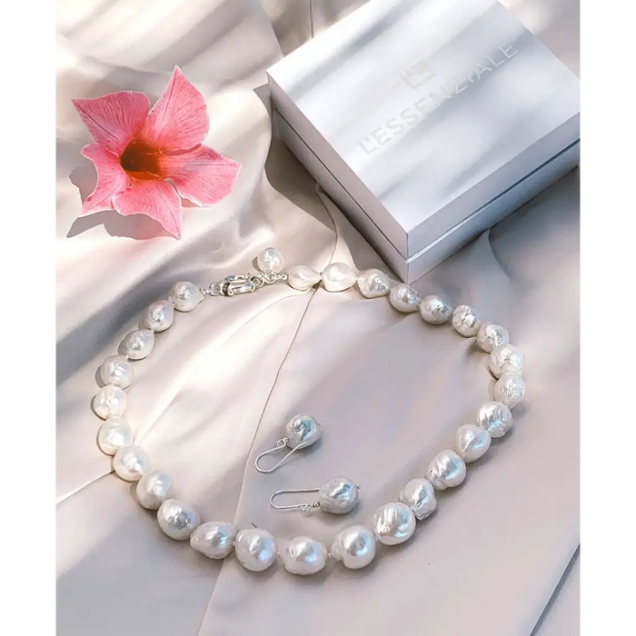 Baroque Pearls Necklace With Silver Marine Lock Real pearls