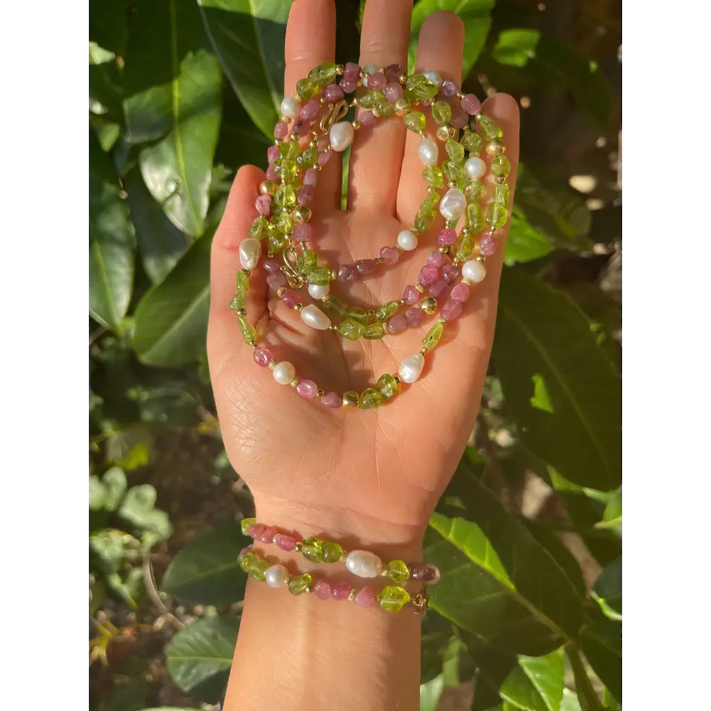 Bohemian necklace transformer made of baroque pink