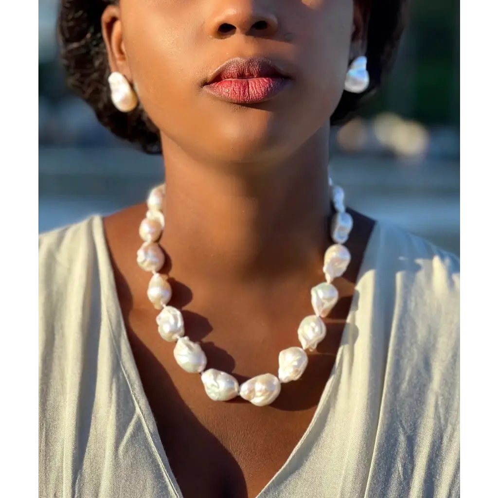 Buy Chunky Pearl Necklace, Layared Pearl Necklace, Bridal Pearl Necklace,  Bridesmaid Jewelry, Wedding Jewelry, Necklace for Bride, Online in India -  Etsy