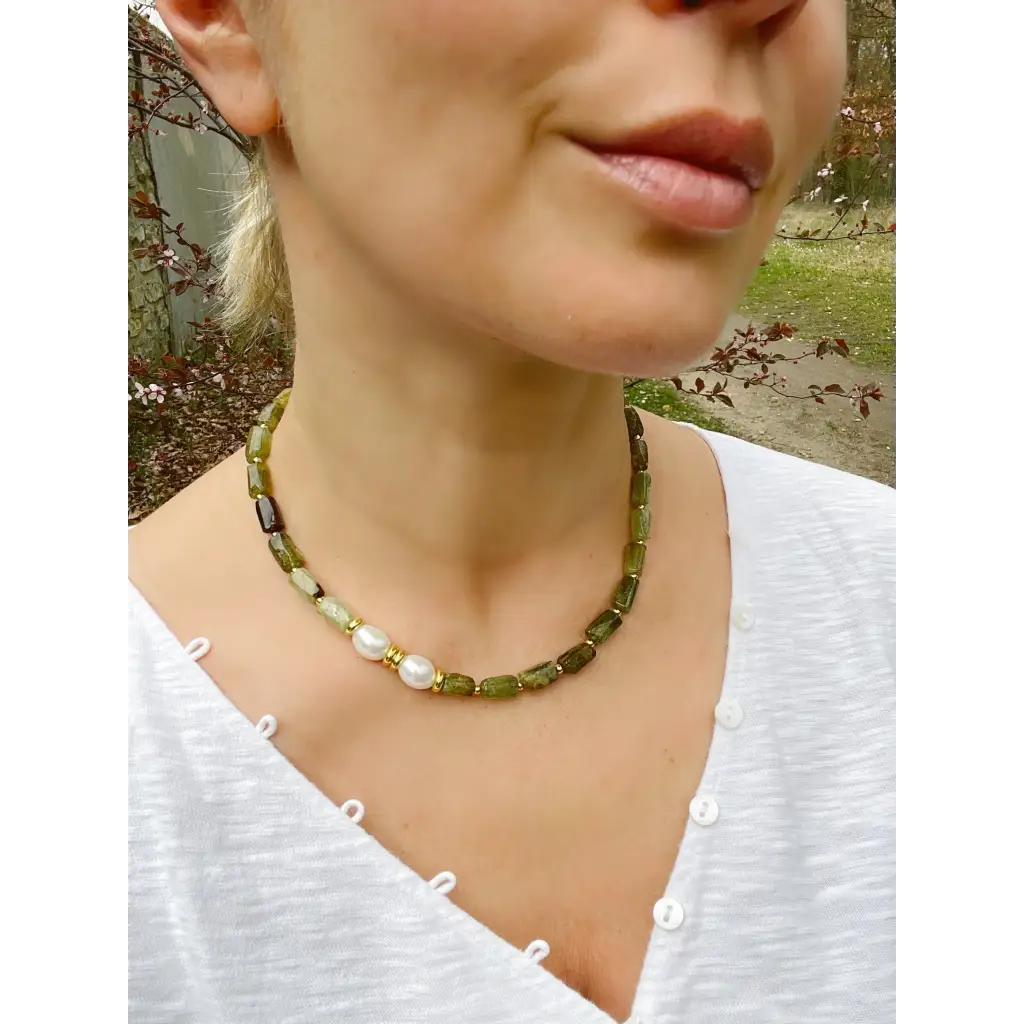 Green garnet beaded necklace statement gemstone and pearl