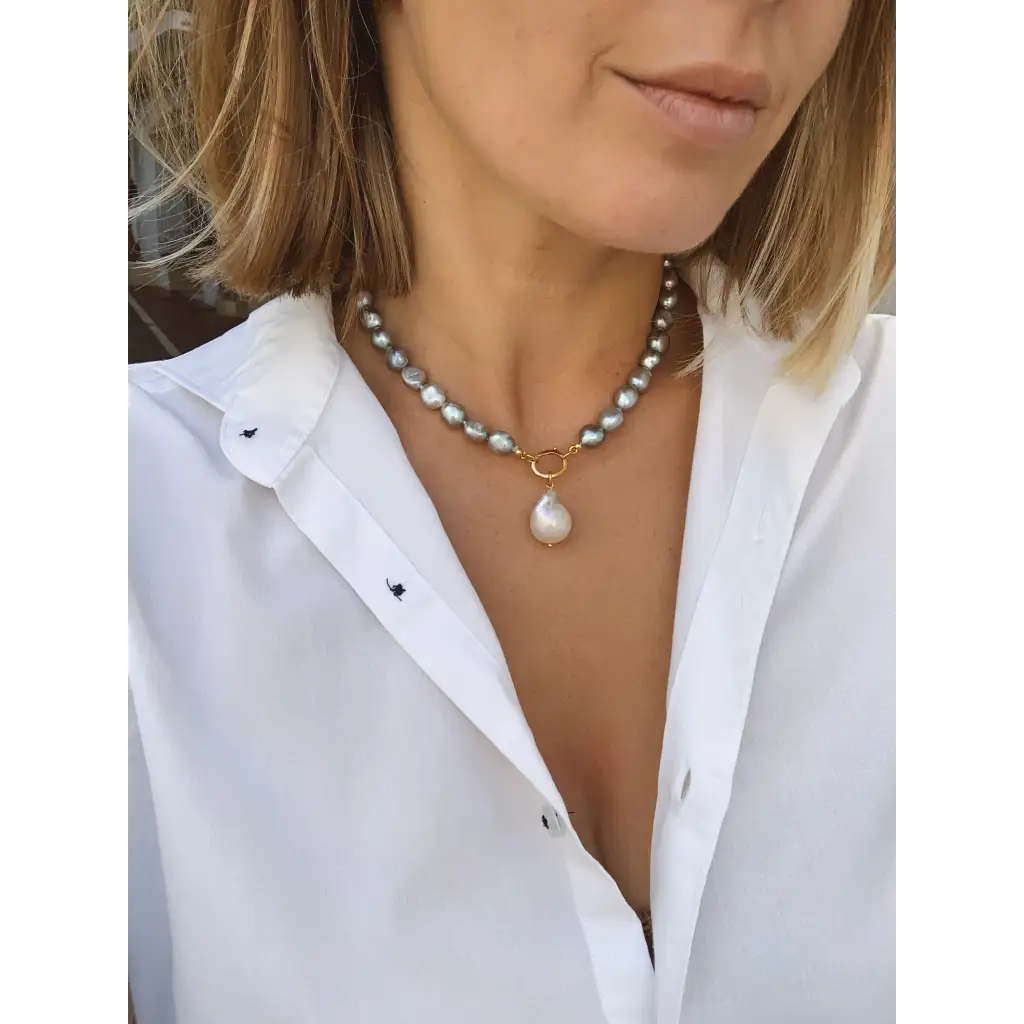 Grey pearl necklace with white baroque pearl pendant gold