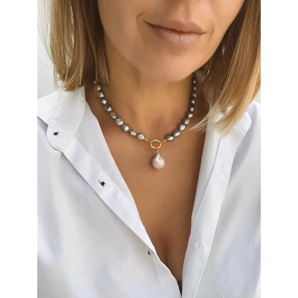 Grey pearl necklace with white baroque pearl pendant gold