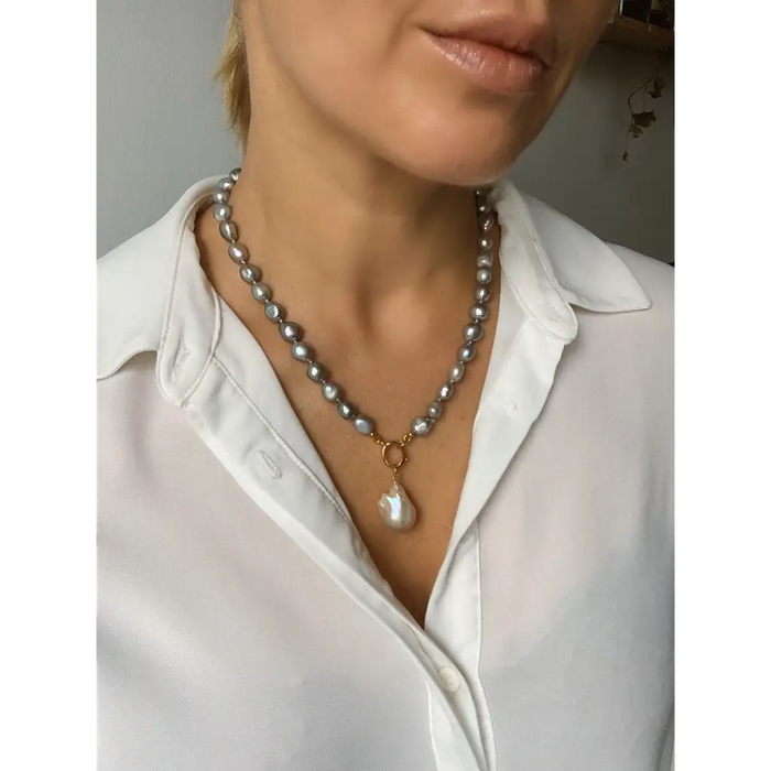 Grey pearl necklace with white baroque pearl pendant gold