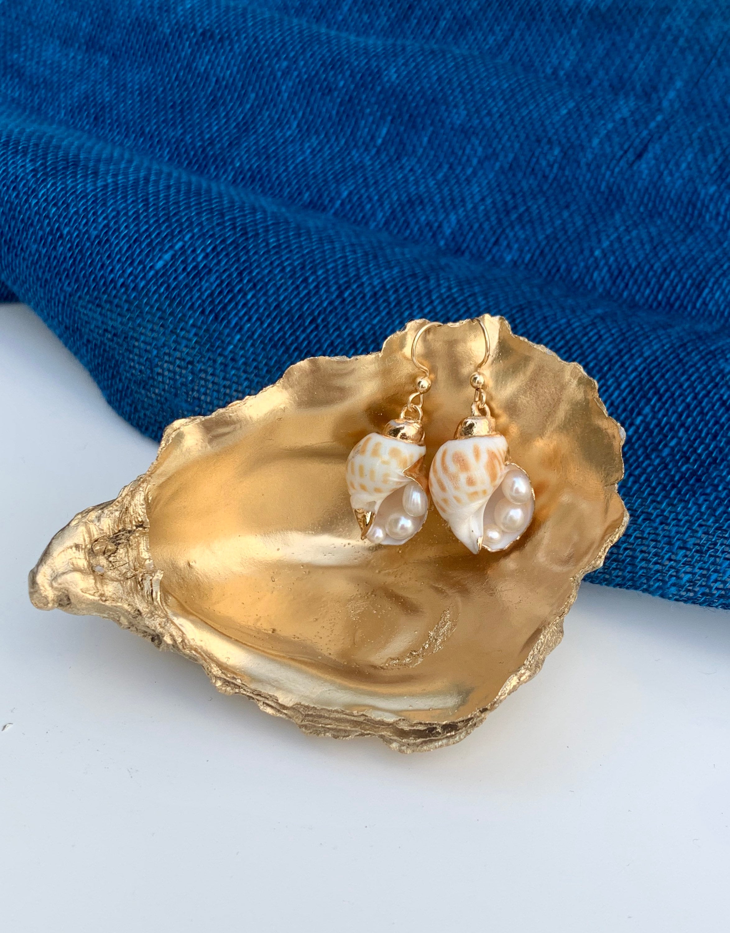 Sea shell and real pearls earrings