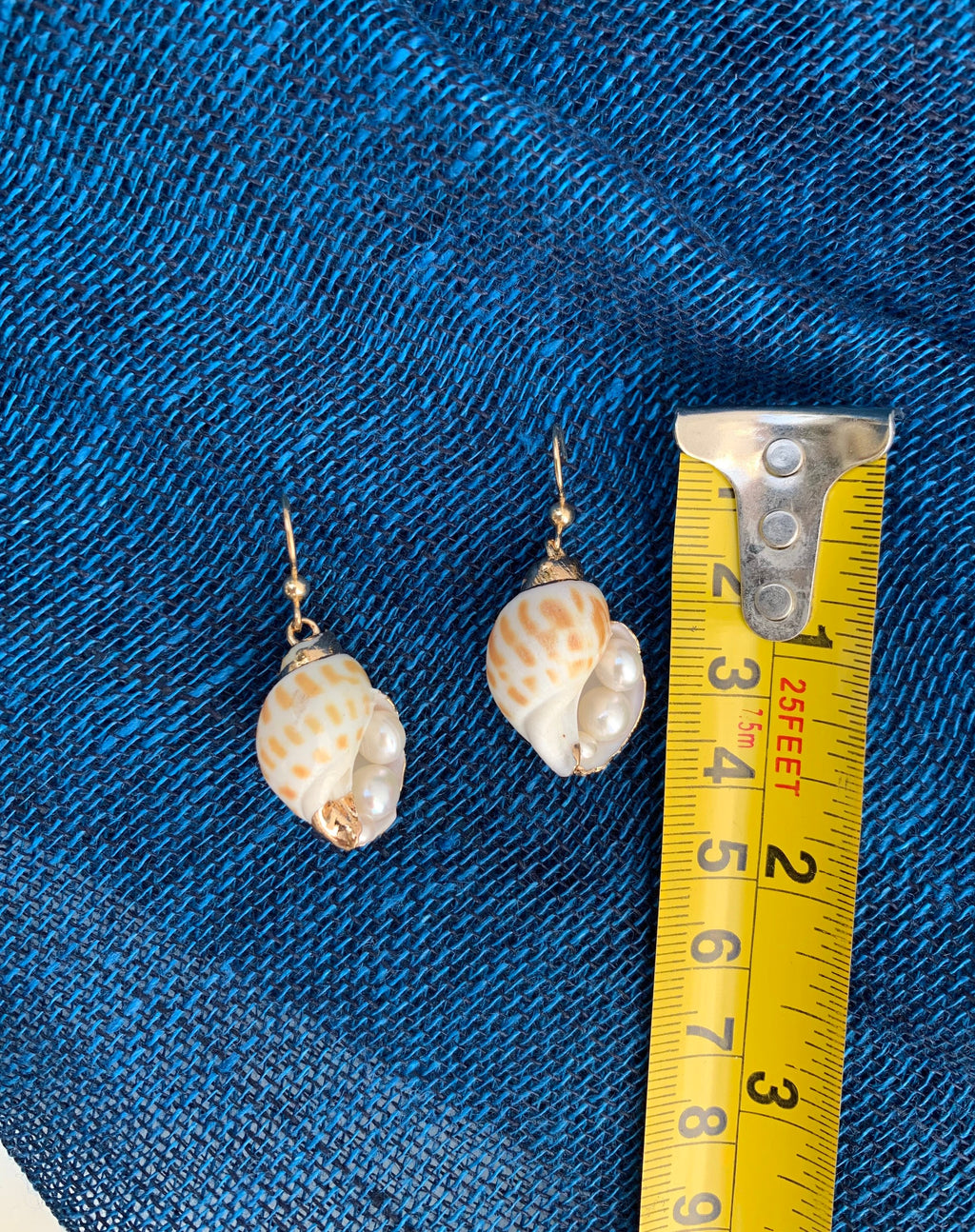 Sea shell and real pearls earrings
