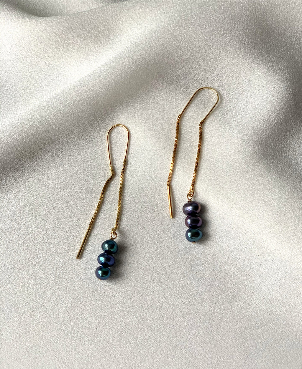 Black pearl threader earrings, dainty minimalist pearl earrings