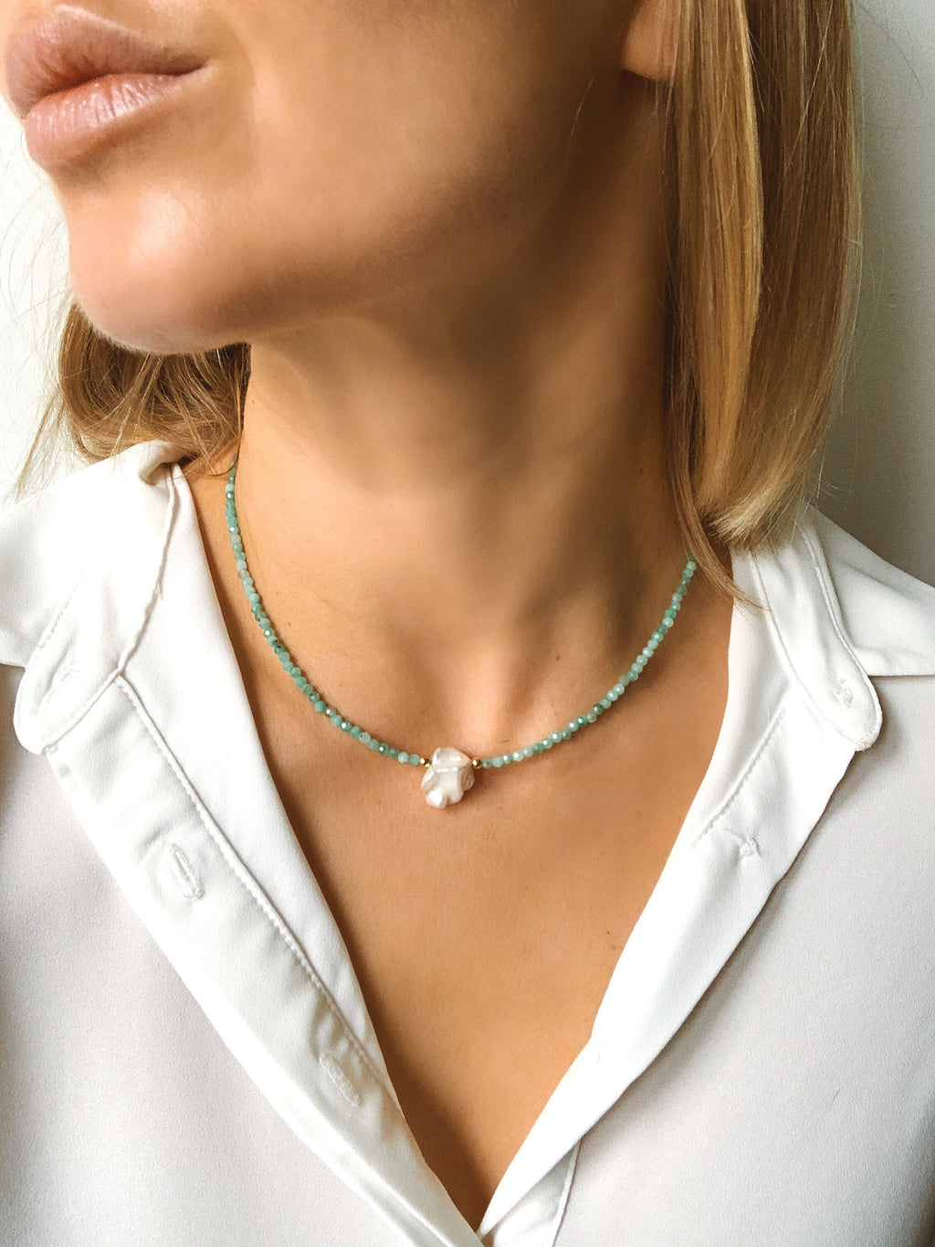 Emerald and single keshi pearl necklace. Gold filled 925 silver, natural gemstones