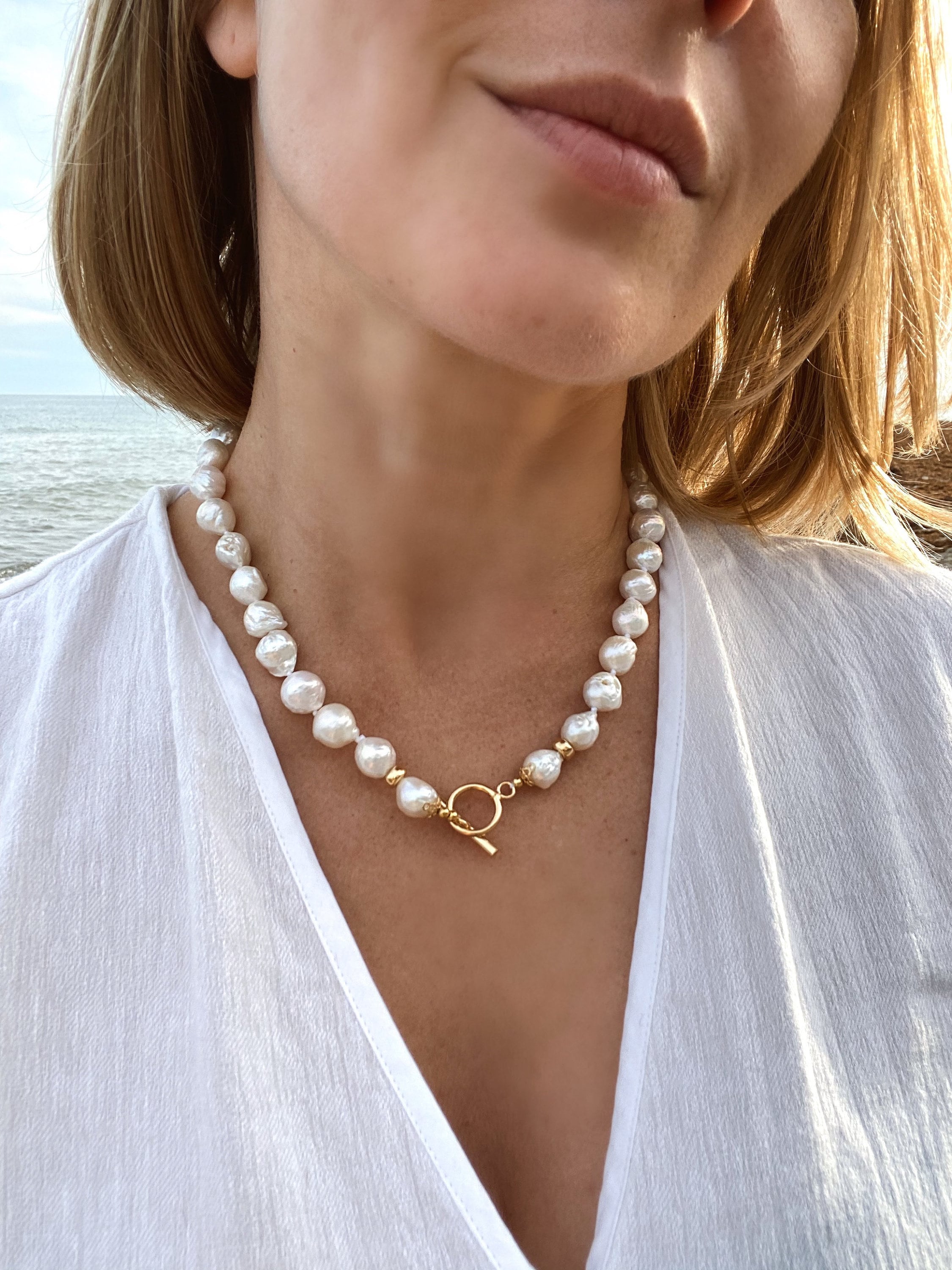 Edison white pearls and gold vermeil necklace with toggle closure