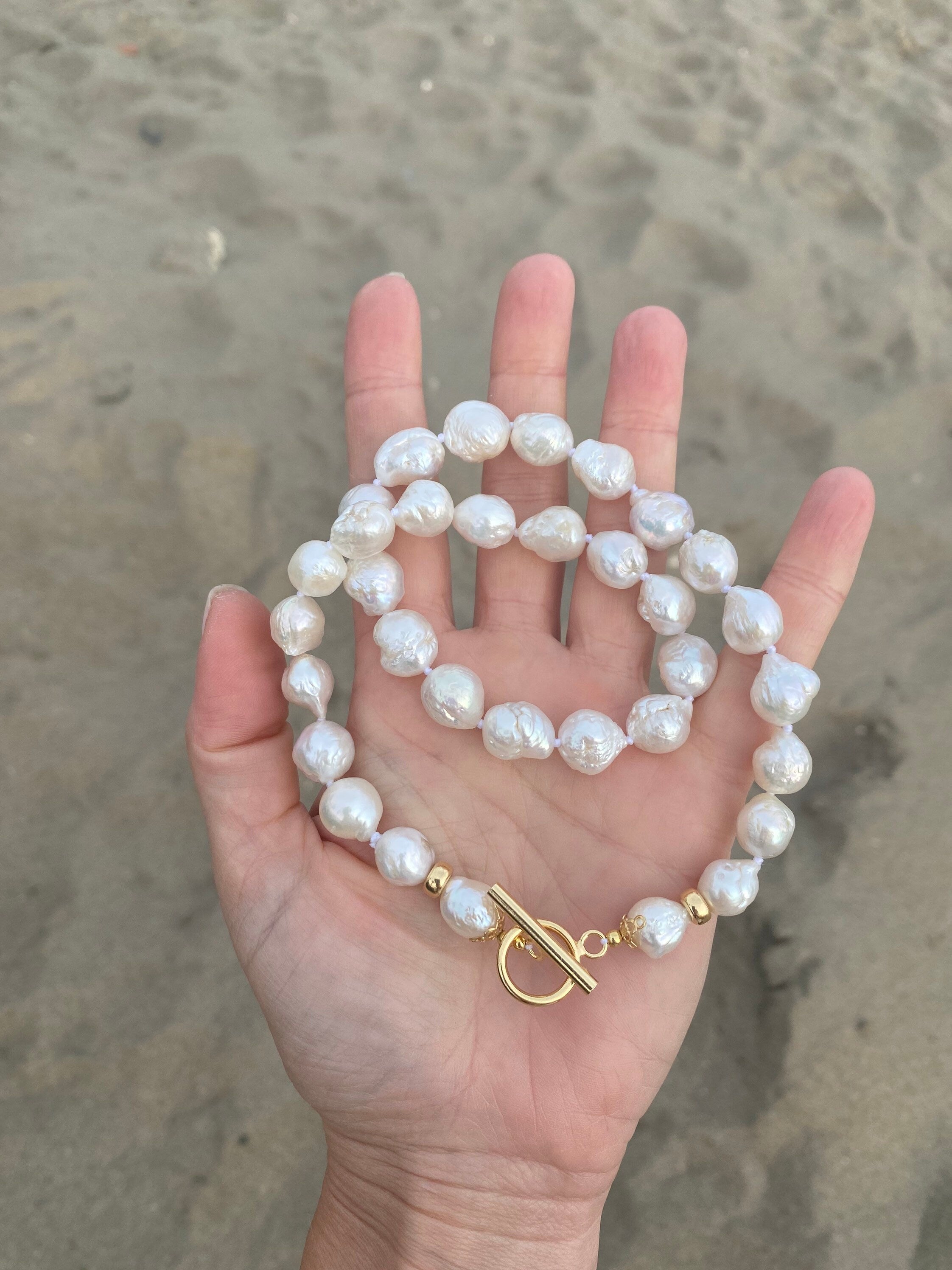 Edison white pearls and gold vermeil necklace with toggle closure
