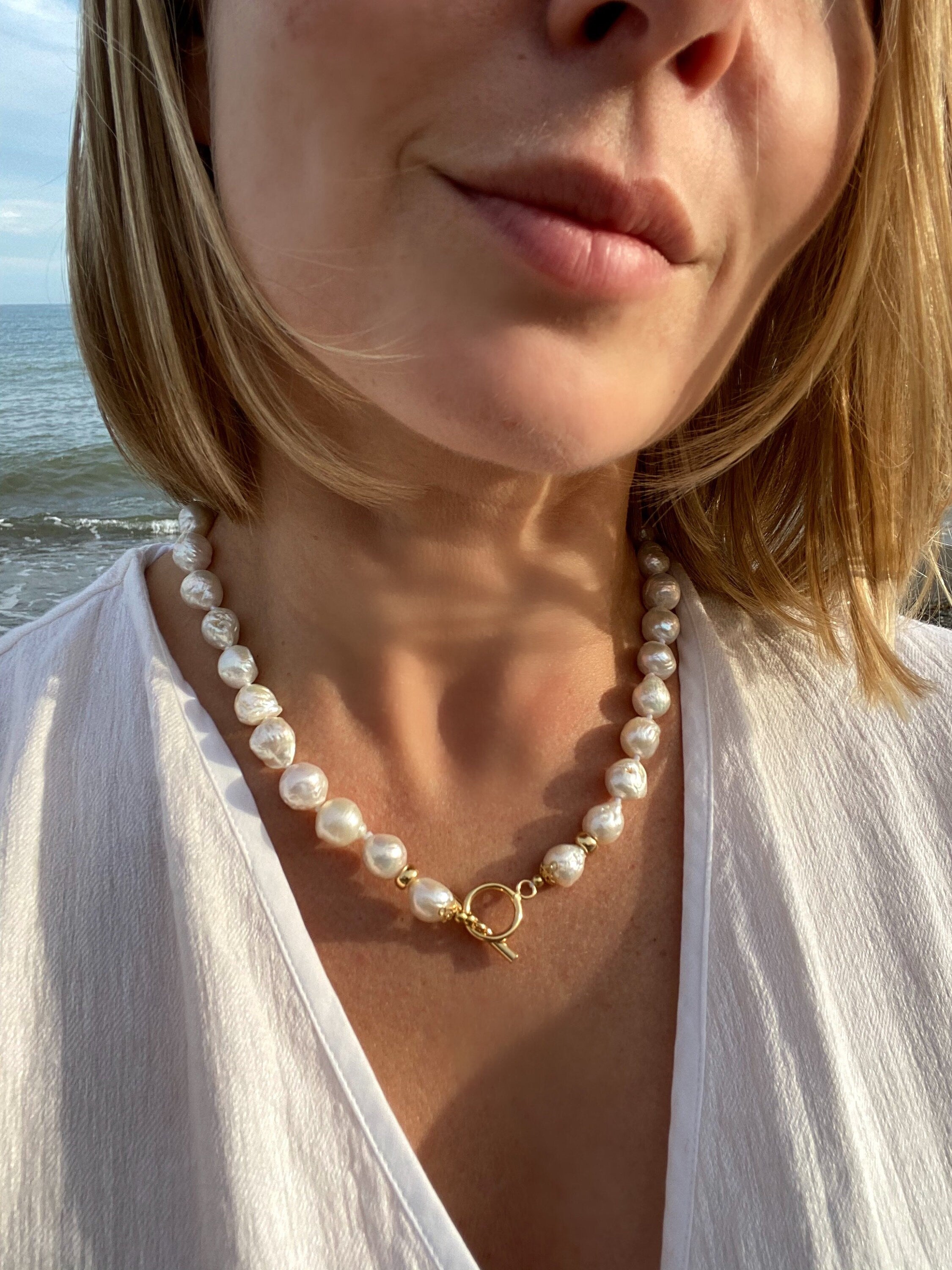 Edison white pearls and gold vermeil necklace with toggle closure