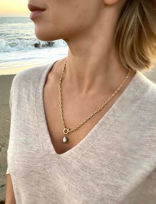Marine gold plated silver chain with Tahitian pearl pendant