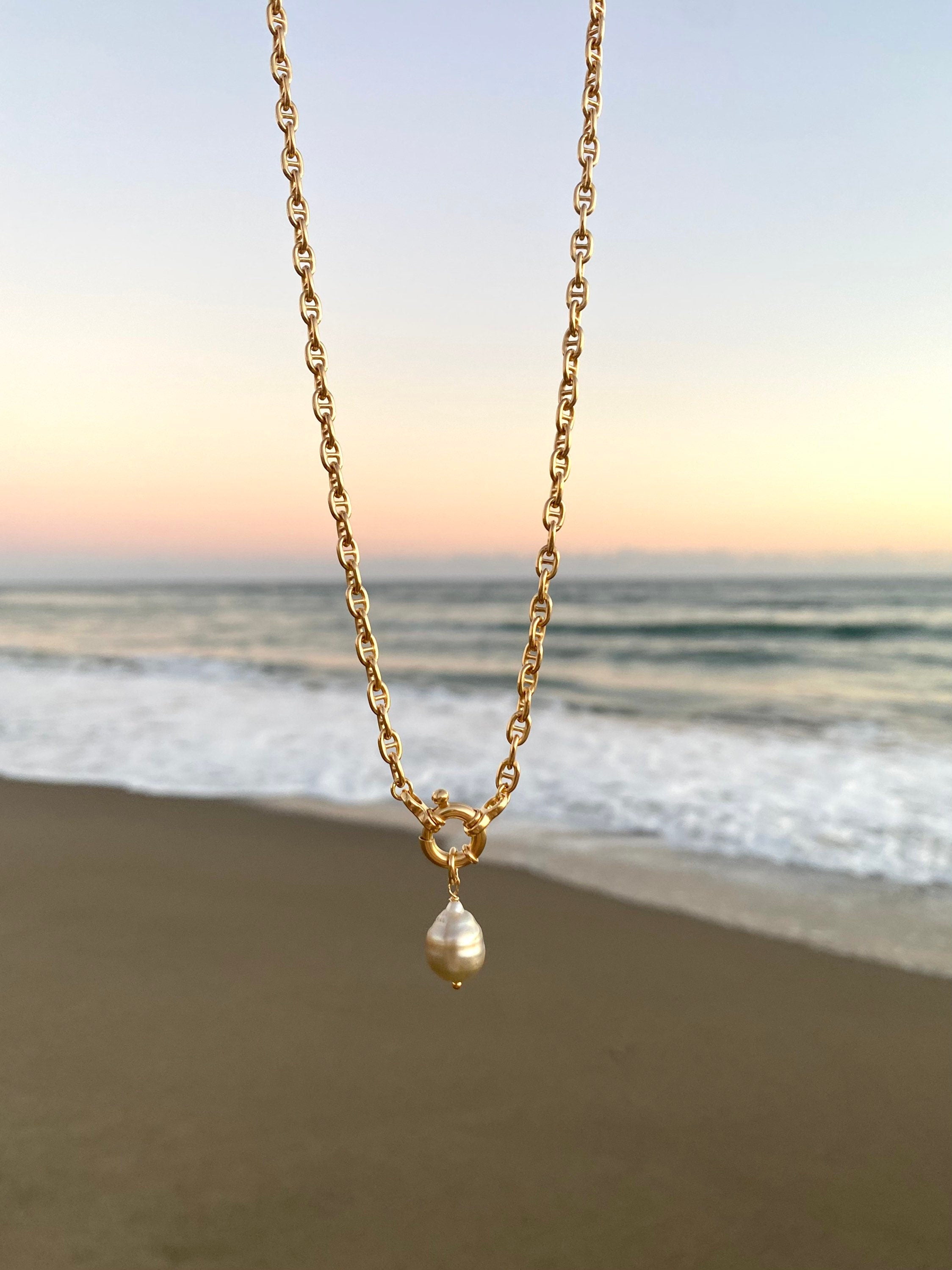 Marine gold plated silver chain with Tahitian pearl pendant