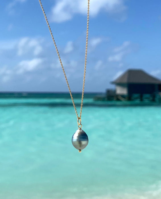 Tahitian teardrop pearl pendant on gold plated silver chain