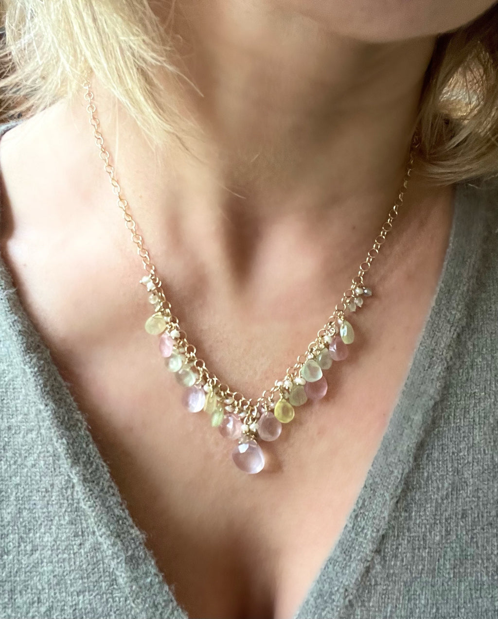 Rose quartz and prehnite briolette necklace