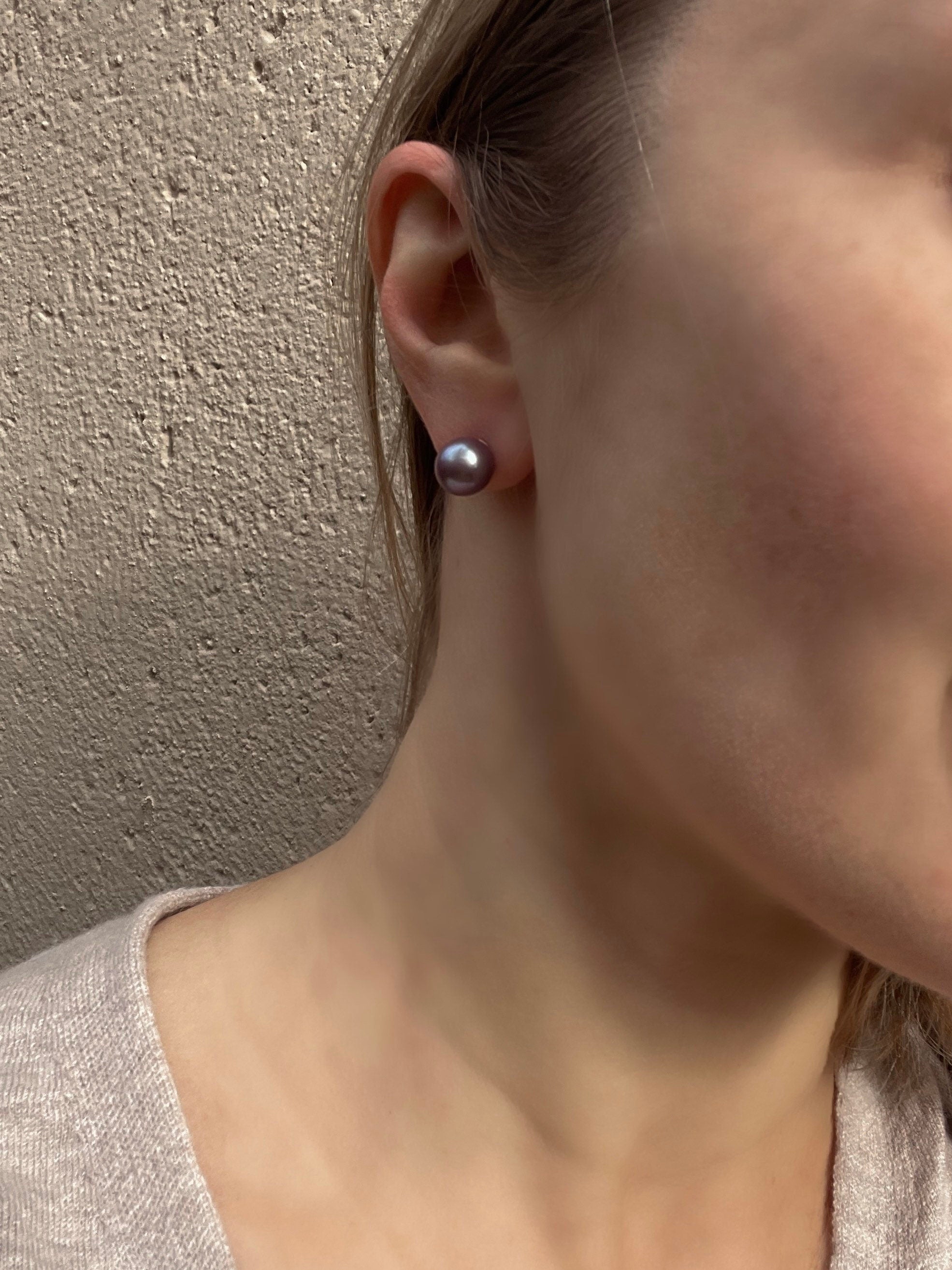 Purple Pearl Stud earrings